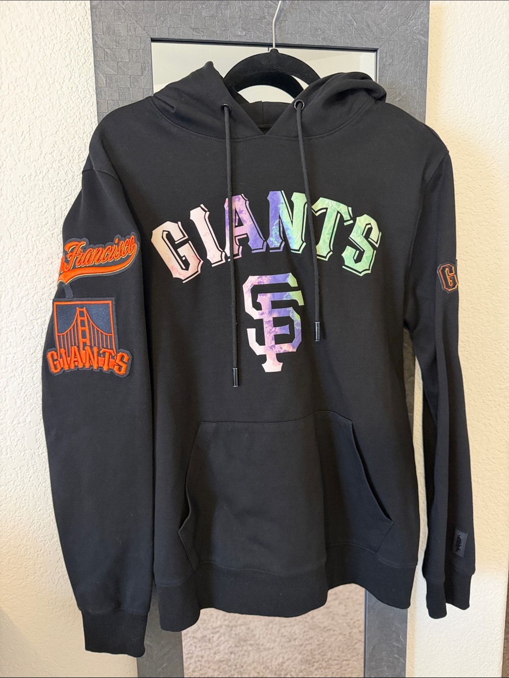 San Francisco Giants Black Pullover Hoodie with Tie Dye Logo